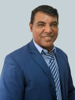 Professor-Osmar.png Professor-Osmar.png