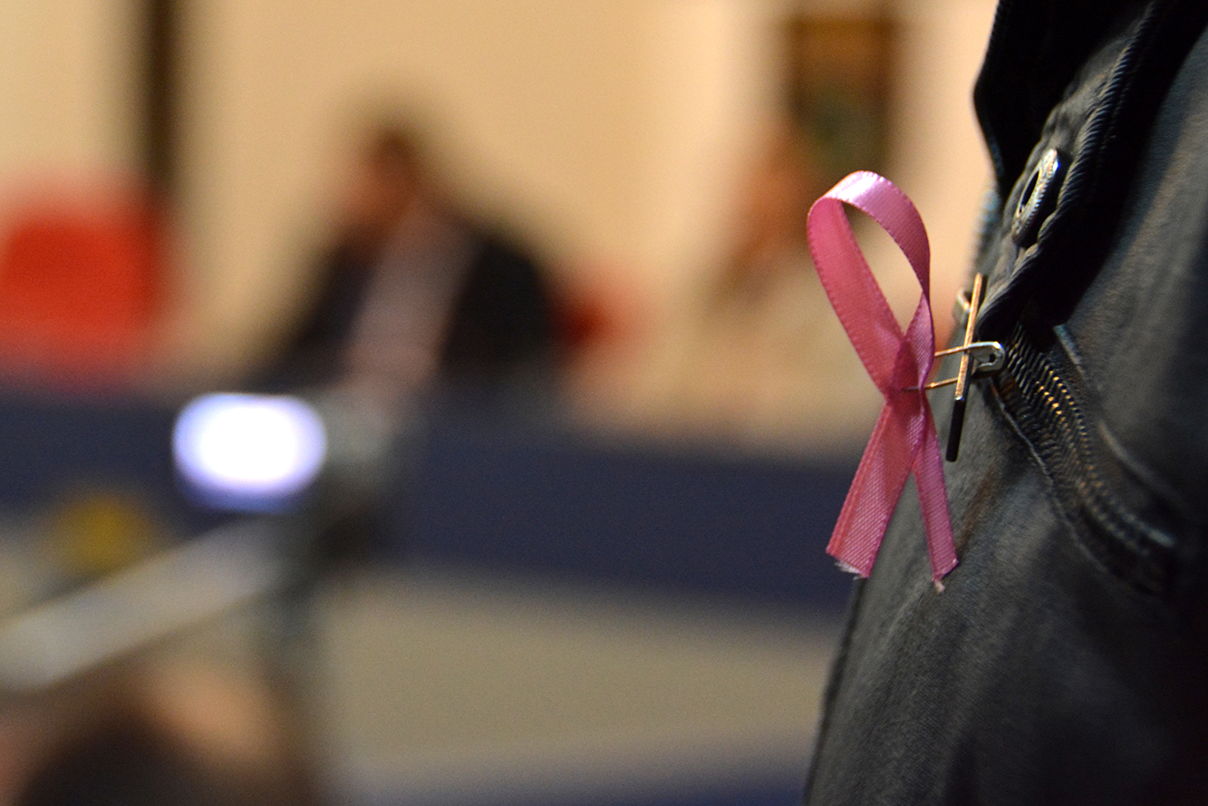 Câmara de Cotia aprova Moção de Aplausos ao Outubro Rosa