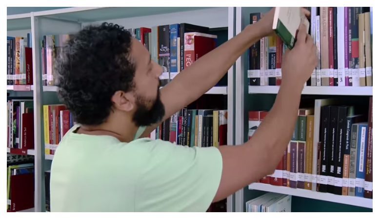Documentário brasileiro mostra vidas modificadas graças à leitura